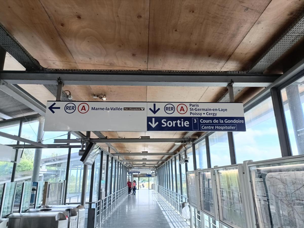 Apartment Cosy Neuf + Lit Bebe A 4 Minutes Rer A *